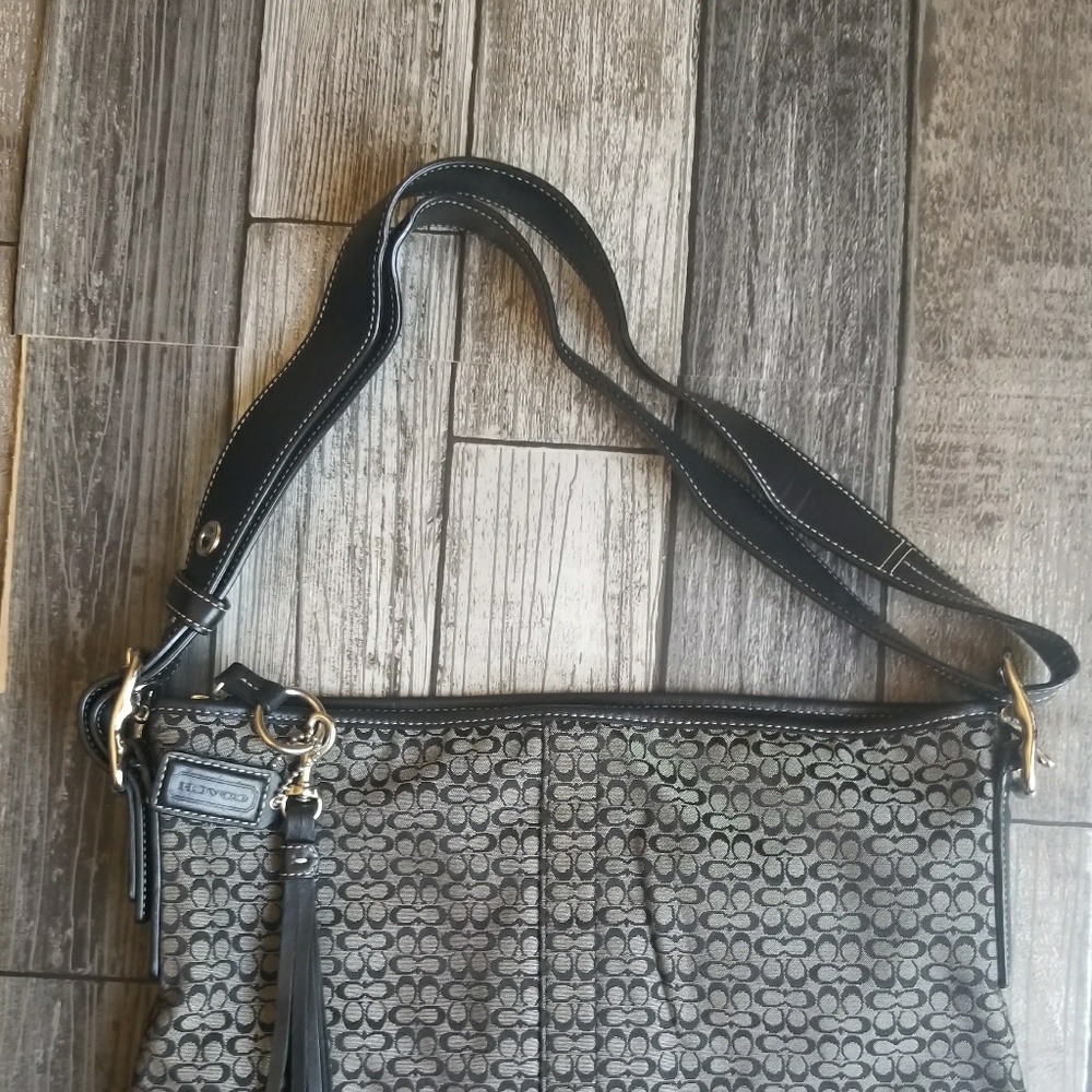 COACH F10416 convertible bag - Picture 3 of 8